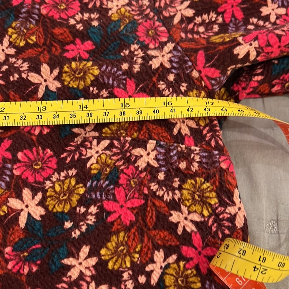 💕💕HPx3 Boho💕💕NWOT. Maeve / Anthropologie top. Textured, floral fabric - Picture 8 of 9